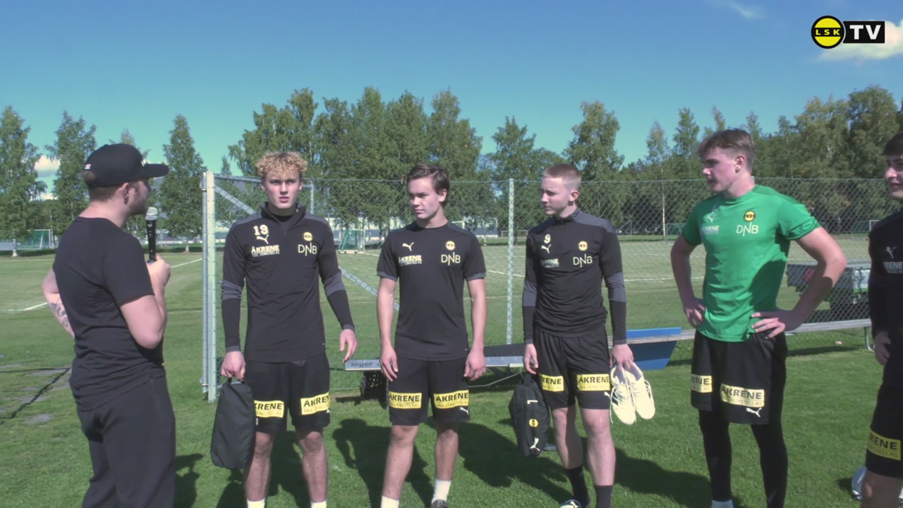 Unggutta preger treningsfeltet.mp4